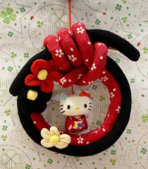 【震撼精品百貨】Hello Kitty 凱蒂貓~三麗鷗 KITTY和風圓吊飾/新年祈福掛飾-紅黑(展示品)#81042
