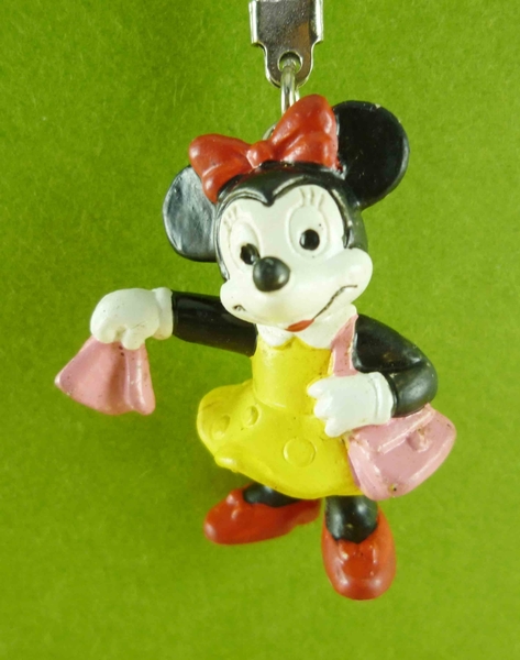 【震撼精品百貨】Micky Mouse_米奇/米妮 ~鎖圈-米妮手帕 product thumbnail 2