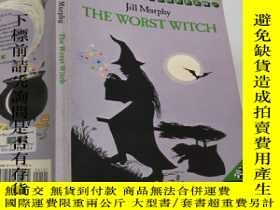二手書博民逛書店the罕見worst witch 最壞的女巫;Y200392