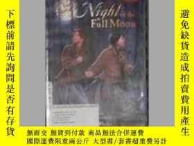二手書博民逛書店英文原版罕見Night Of The Full Moon by