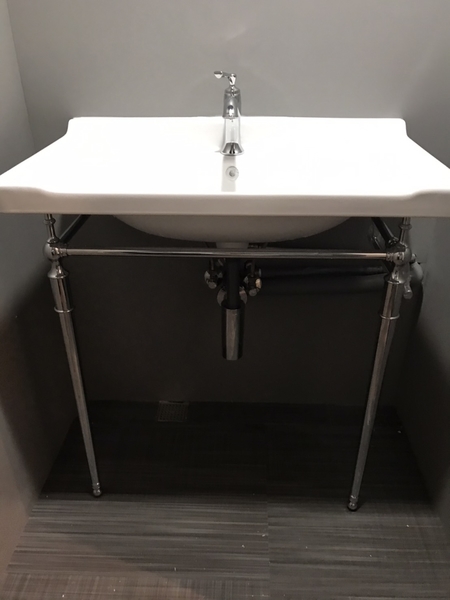 【麗室衛浴】美式古典 C-197 方型一體盆加不鏽鋼腳柱盆60* 46公分 product lightbox image 4