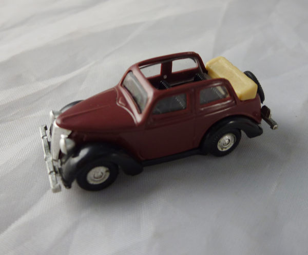 【震撼精品百貨】西德Praline 1/87模型車~FORD-Eifel/RenaultEspace/SuzukiSJ410/ChevrletBelAIR57【共6款】 product thumbnail 3