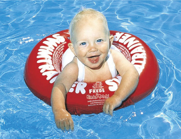 德國FREDS SWIMTRAINER Classic學習游泳圈/幼兒泳圈-紅(0-4歲)~麗兒采家 product thumbnail 3