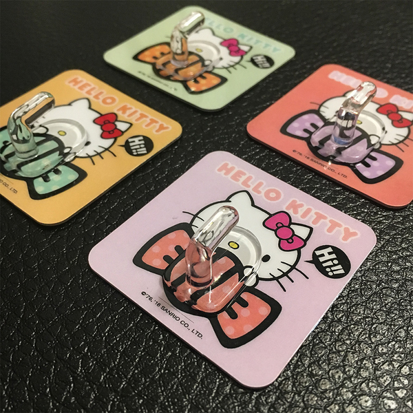 四入/組 卡通無痕掛勾 Hello Kitty 凱蒂貓 SANRIO三麗鷗正版授權 易立家生活館 超級黏膠貼片 product thumbnail 8