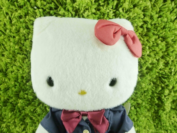 【震撼精品百貨】Hello Kitty 凱蒂貓~KITTY絨毛娃娃-KITTY圖案-格子西裝 product thumbnail 2