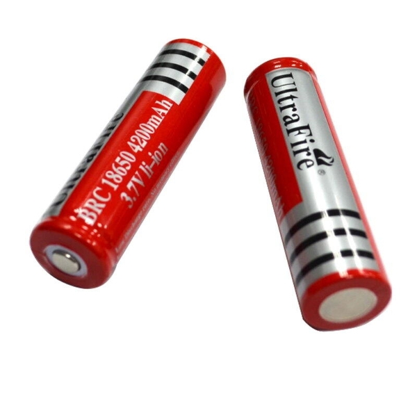 【GQ250】18650 3.7v鋰電池 手電筒電池4200mah充電電池充電鋰電池Ultrafire尖頭 EZGO商城