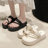 厚底鞋．韓系素色金屬釦飾一字繞帶套趾拖鞋．白鳥麗子
