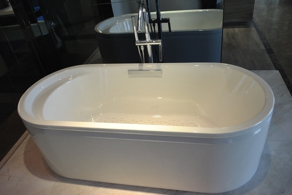【麗室衛浴】美國 KOHLER Lovee™ 獨立式鑄鐵浴缸 K-9287T-GR 尺寸：1700×750×567mm