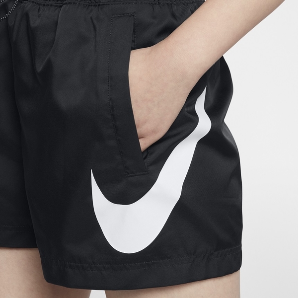 NIKE SPORTSWEAR SWOOSH 女裝 短褲 慢跑 訓練 梭織 透氣 黑 【運動世界】 AR3015-010 product thumbnail 4