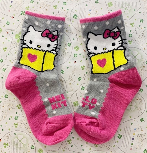 【震撼精品百貨】Hello Kitty 凱蒂貓~三麗鷗 KITTY兒童襪子(14~19CM)-灰讀書#52897