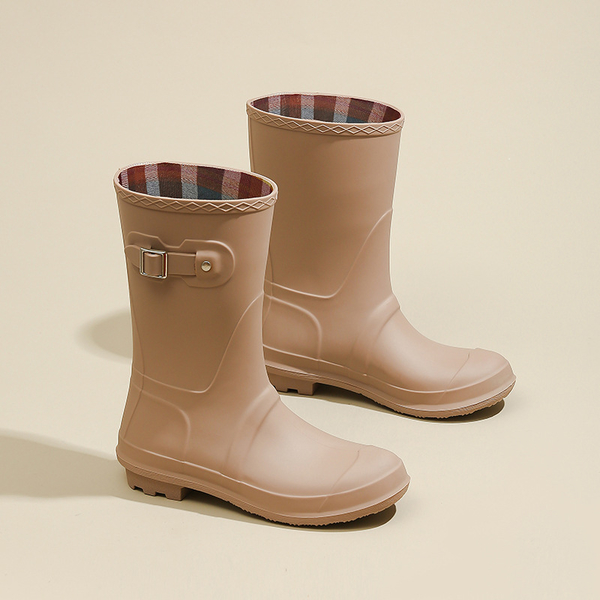 【36-41全尺碼】雨靴．率性純色拼接金屬釦中筒靴．白鳥麗子 product thumbnail 7