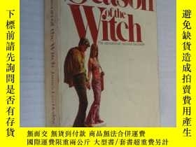 二手書博民逛書店The罕見season of the witch (beauti