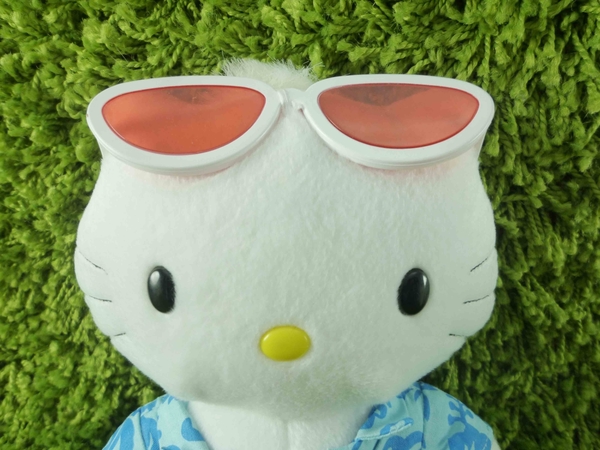 【震撼精品百貨】Hello Kitty 凱蒂貓~KITTY絨毛娃娃-夏威夷裝扮-男 product thumbnail 3