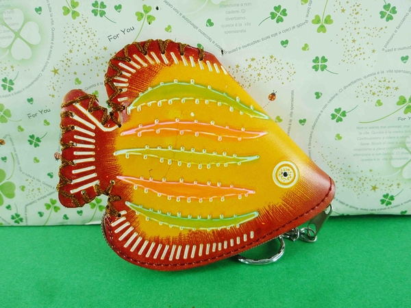 【震撼精品百貨】日本精品百貨~皮製零錢包-金魚造型-橘色