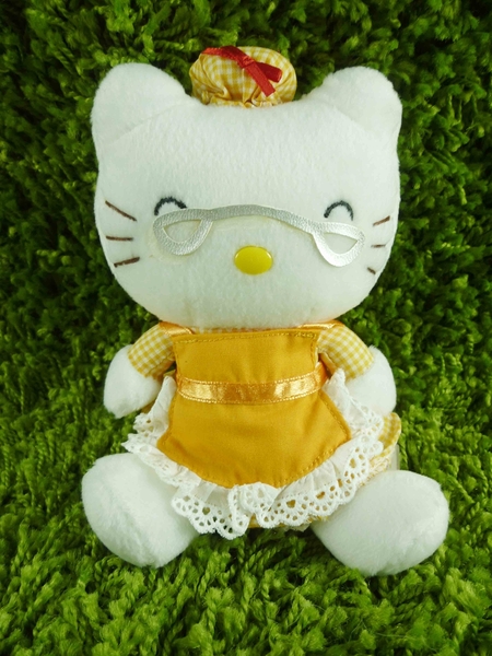 【震撼精品百貨】Hello Kitty 凱蒂貓~KITTY絨毛娃娃-KITTY奶奶圖案-黃色