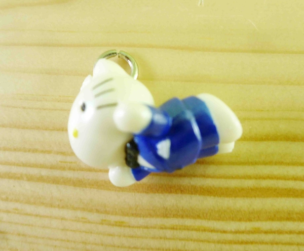 【震撼精品百貨】Hello Kitty 凱蒂貓~KITTY鎖圈-地域限定版吊飾-東京(丹尼爾飛) product thumbnail 3