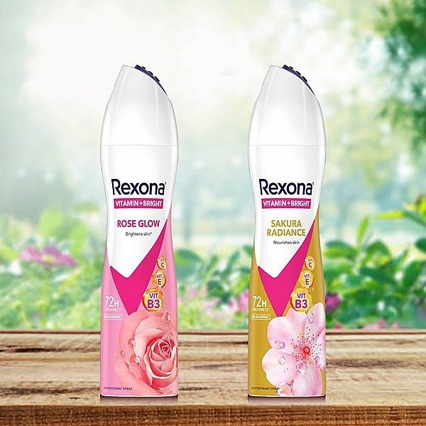 Rexona 蕊娜 制汗爽身噴霧(煥亮系列)135ml 款式可選【小三美日】空運禁送 DS021543