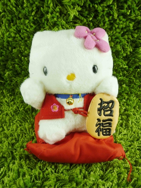 【震撼精品百貨】Hello Kitty 凱蒂貓~KITTY絨毛娃娃-招福圖案-M