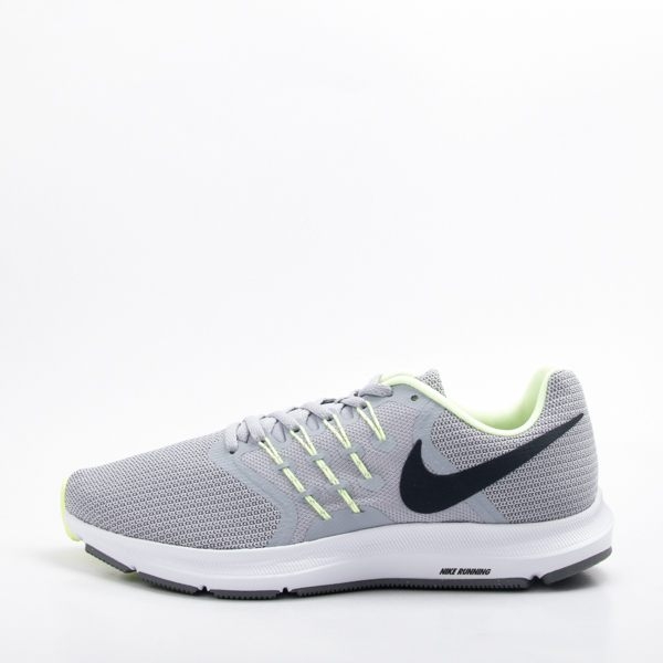 nike run swift m