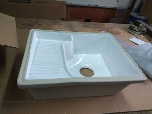 【麗室衛浴】陶磁下崁式洗衣槽P-301-8 固定式洗衣板 540X420MM