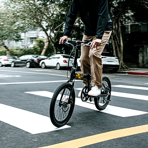 OneCool 閃電標章，20吋7.0AH電動輔助自行車，電動腳踏車，電輔摺疊車，電輔車，可折疊車