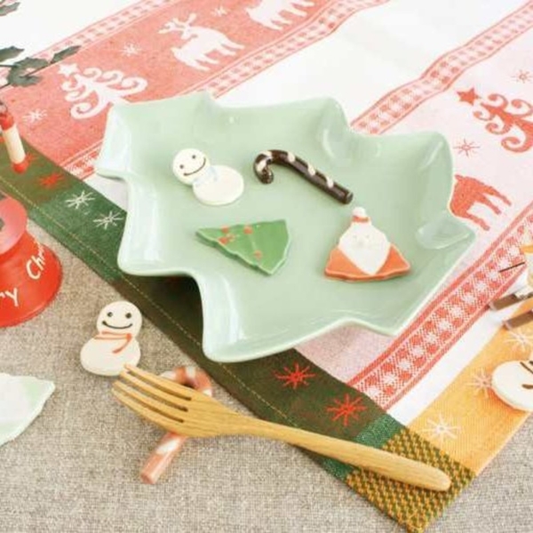 日本製 聖誕樹盤 蛋糕盤 甜點盤 聖誕樹 氣氛盤 Xmas 交換禮物 陶瓷 水果盤 網美道具 聖誕樹盤 product thumbnail 2