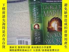 二手書博民逛書店A罕見Storm of Swords：Book three of A Song of Ice and Fire（详