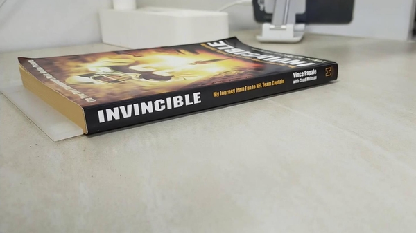 : Invincible: My Journey from Fan to NFL Team Captain:  9781401308841: Papale, Vince, Millman, Chad: Books