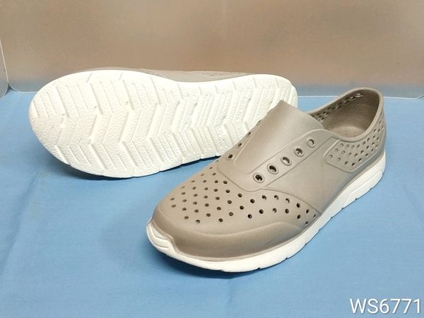 6770 愛麗絲的最愛 義大利第一品牌-LOTTO樂得 透氣排水潮流洞洞鞋