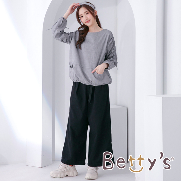 betty’s貝蒂思　圓領抽繩袖直條紋上衣(黑色)