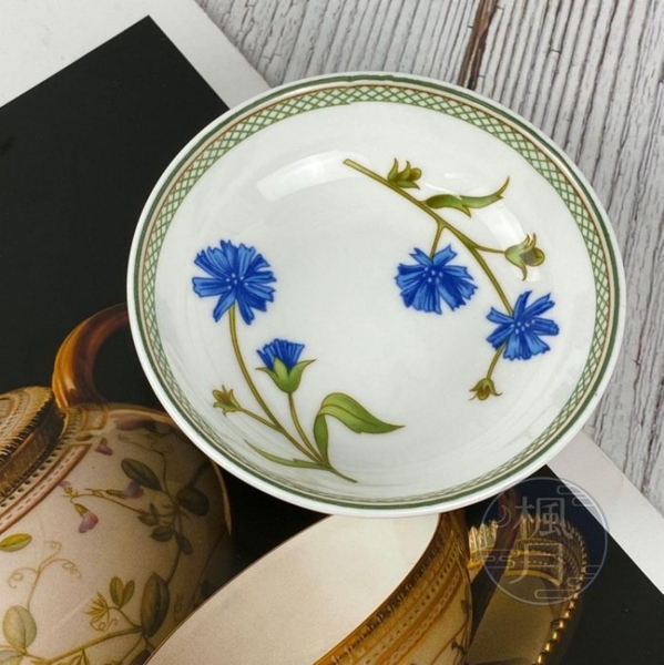 BRAND楓月 villeroy＆boch 白色 藍花 造型 小圓盤 小碟 瓷器 餐具 藝術品 裝飾