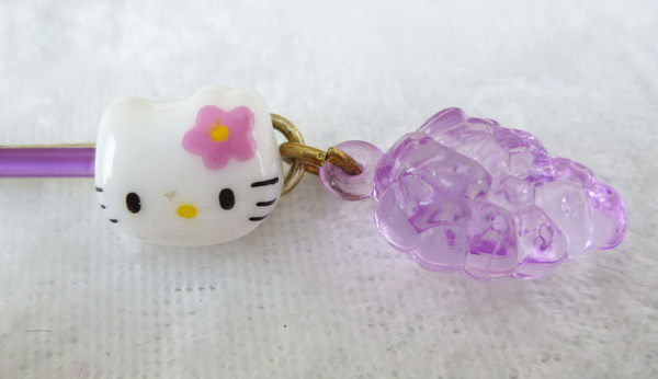 【震撼精品百貨】Hello Kitty 凱蒂貓~髮夾 草莓(紫)【共1款】 product thumbnail 2