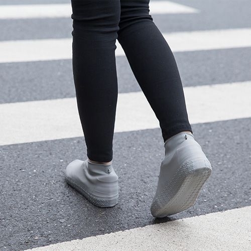 防水雨天矽膠雨鞋套 (L號) 加厚防滑耐磨防水防雨鞋套 男女通用 (顏色隨機出貨)