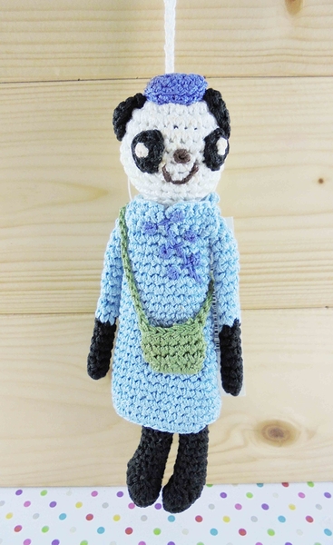 【震撼精品百貨】日本玩偶吊飾~針織材質-熊貓圖案-白藍色