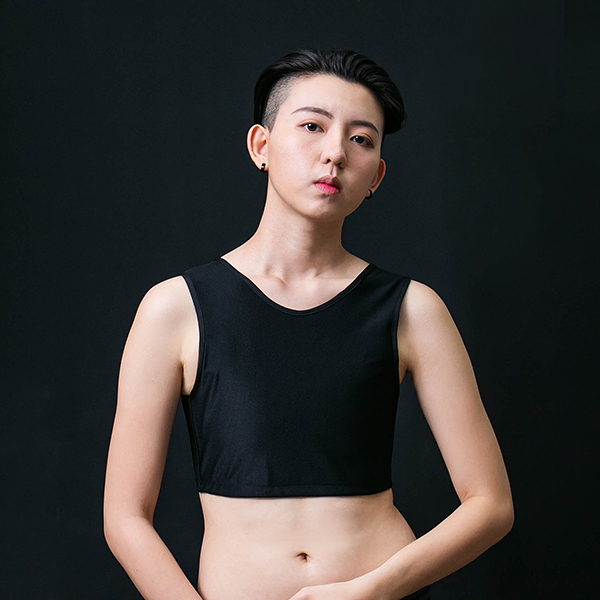 【T-STUDIO】AIR+輕薄透氣網布平價粘式半身束胸內衣(黑)