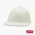 Levis 男女同款 可調式環釦棒球帽 / FLEXFIT 110吸濕排汗 / 精工同色刺繡Logo / 白