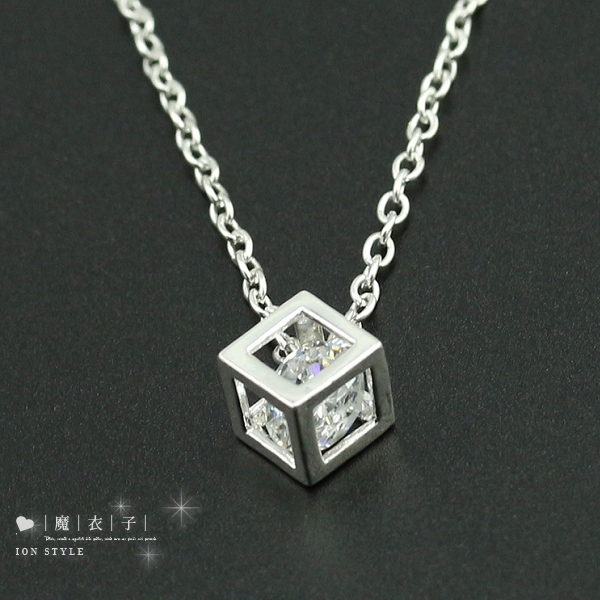 【Q36A60】魔衣子-時尚立體方塊鑽石項鏈