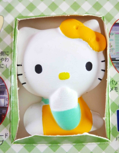 【震撼精品百貨】Hello Kitty 凱蒂貓~KITTY軟矽膠貼紙-坐黃