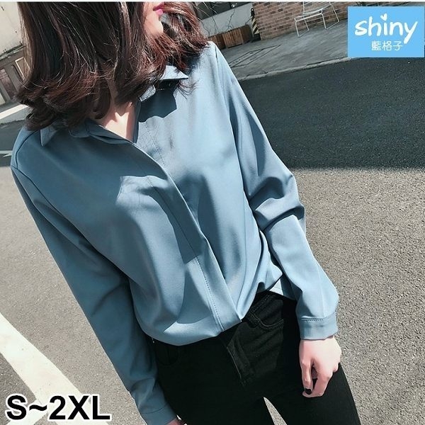 【V2583】shiny藍格子-簡約氣質．純色寬鬆顯瘦長袖上衣