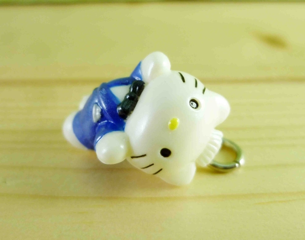 【震撼精品百貨】Hello Kitty 凱蒂貓~KITTY鎖圈-地域限定版吊飾-東京(丹尼爾飛) product thumbnail 2