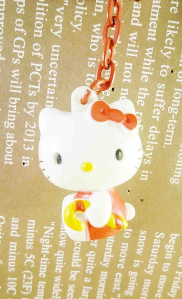 【震撼精品百貨】Hello Kitty 凱蒂貓~鎖圈-側坐拿粉