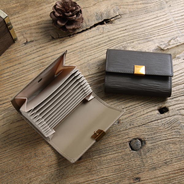 【SoLoMon原創設計皮件】質感木紋 金屬扣式零錢多收納位卡夾