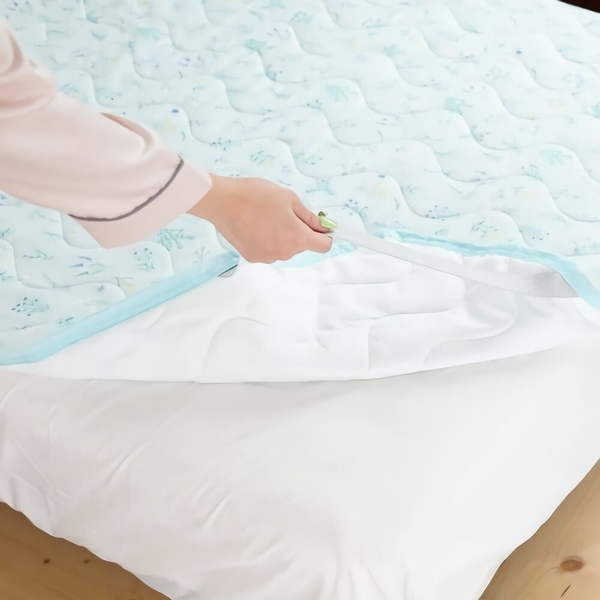 單人涼感床墊 100x205cm 日式床墊 冰涼墊 保潔墊 單人床墊 涼墊 接觸冷感 寢具 貓 草莓 北歐 床墊 product thumbnail 3