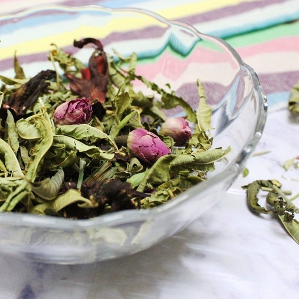 青春美人茶 複方花茶 天然草本茶 無咖啡因 花草茶 下午茶 75克 【正心堂】