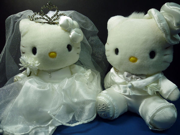 【震撼精品百貨】Hello Kitty 凱蒂貓&Dear Daniel 丹尼爾~世界限量紀念結婚絨毛娃娃玩偶*35097