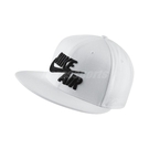 Nike 帽子 Air True - Eos 白 黑 電繡 Snapback Cap 黑 白 電繡 LOGO 後扣式 棒球帽 男女款 【ACS】 805063-100