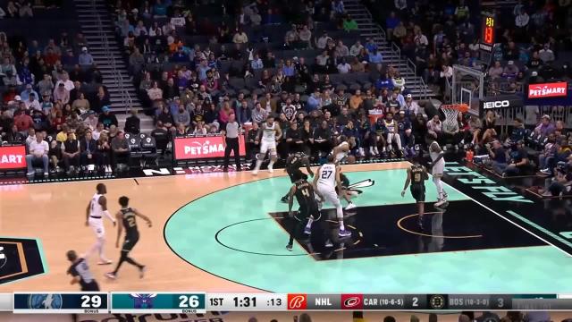 Kyle Anderson with an assist vs the Charlotte Hornets