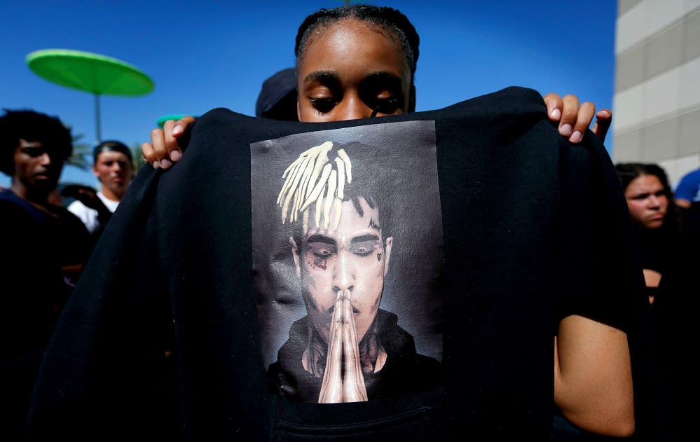 Xxxtentacion Open Casket Viewing And Public Memorial Held For Murdered Rapper 