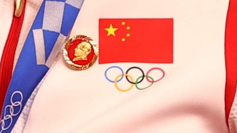 Chinese gold medallists face investigation over Mao badges