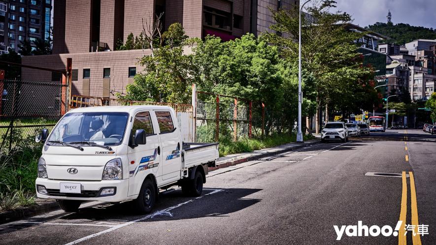 兩排椅的好、帶過工班就知道！Hyundai Porter小霸王雙廂車型試駕！ - 2